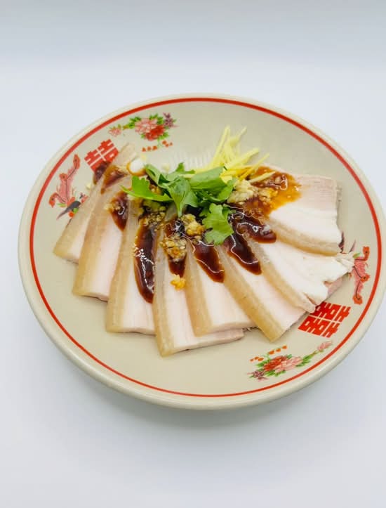 L34 - 蒜泥白肉 |Garlic Pork Belly